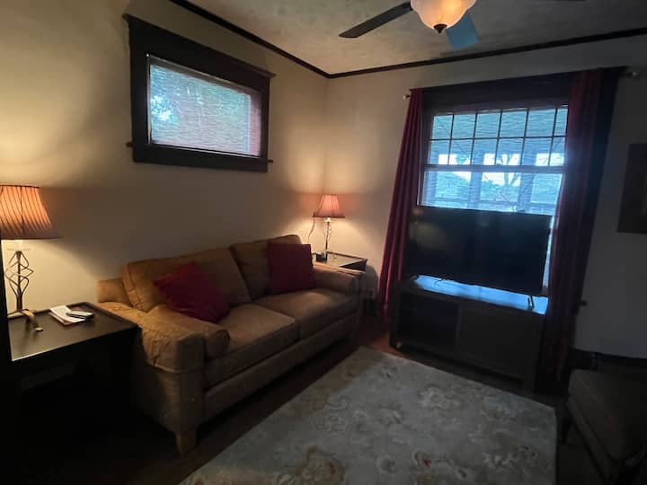 Edison House At Midtown - Omaha, NE