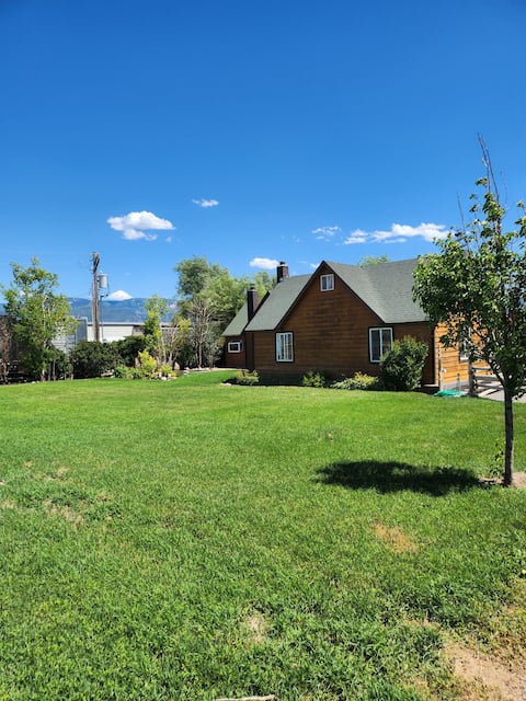 (2) Homes/cabins on working ranch