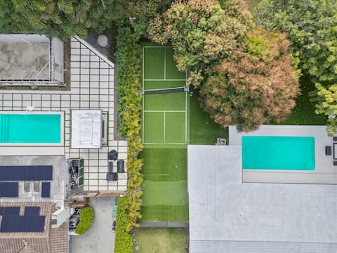 Prestige area. Racket Court, Gym & Pool