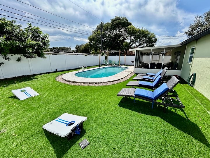 Gorgeous Home/saltedheatedpool. 3.5 Miles2cl Beach - Clearwater