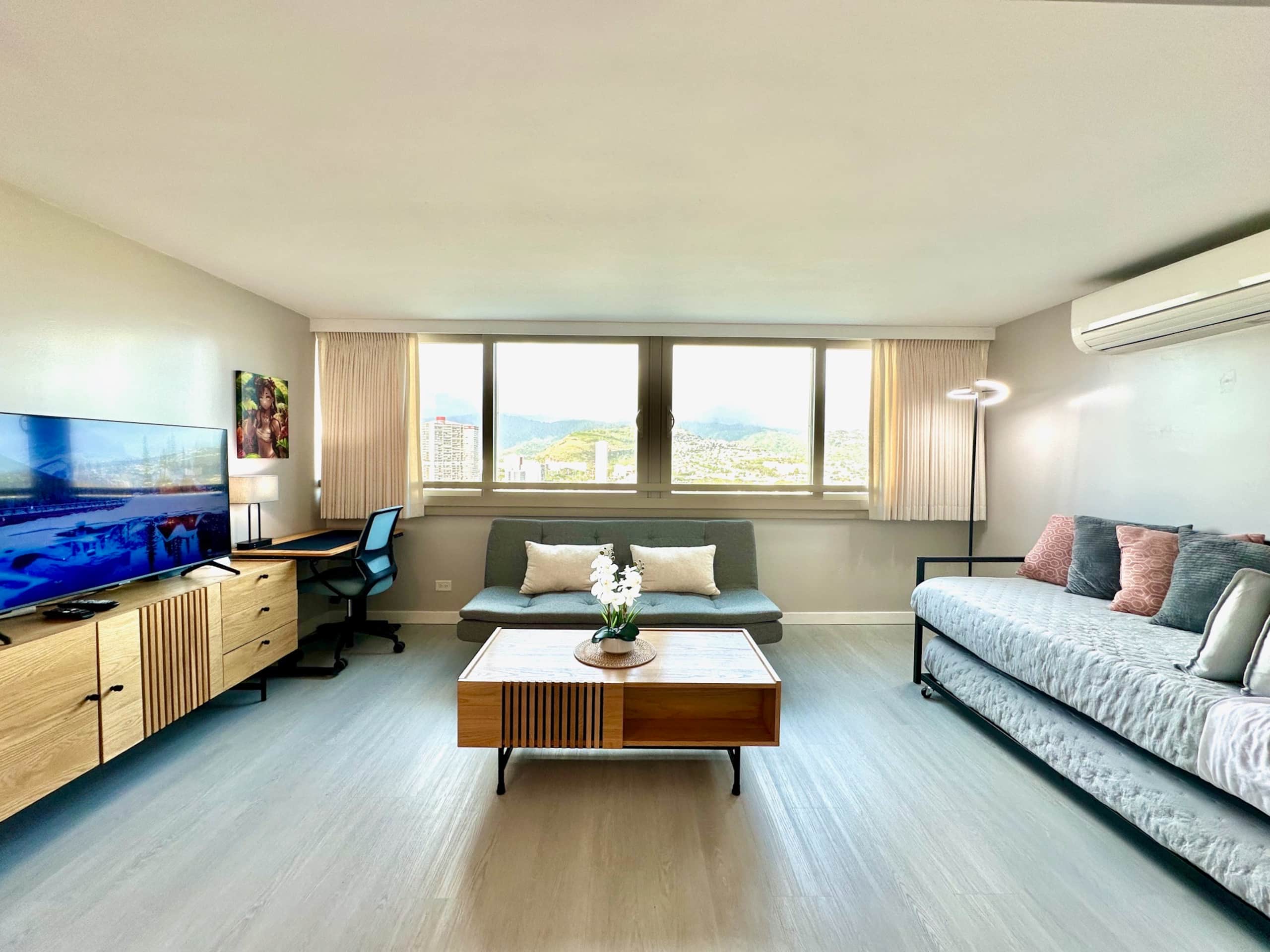 Amazing Views Waikiki 28FL 1BR Family/Group Condo - Image 6