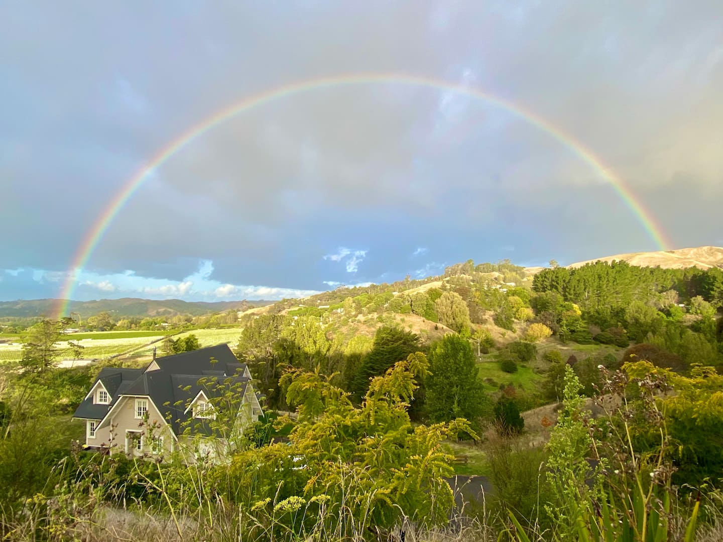 Private Te Mata Peak Retreat With Stunning Views 1
