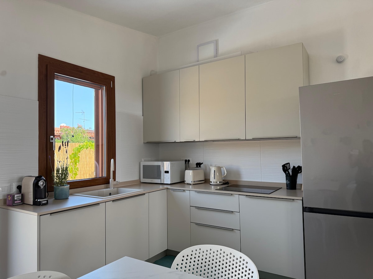 Annuncio Airbnb popolare: Villa Marisa facing the sea a Muravera