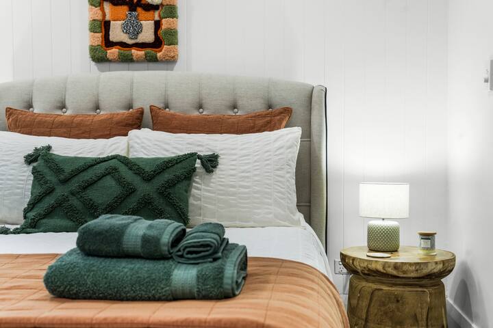 ‘PerthLuxeHomestay’ welcomes you! gallery image 3