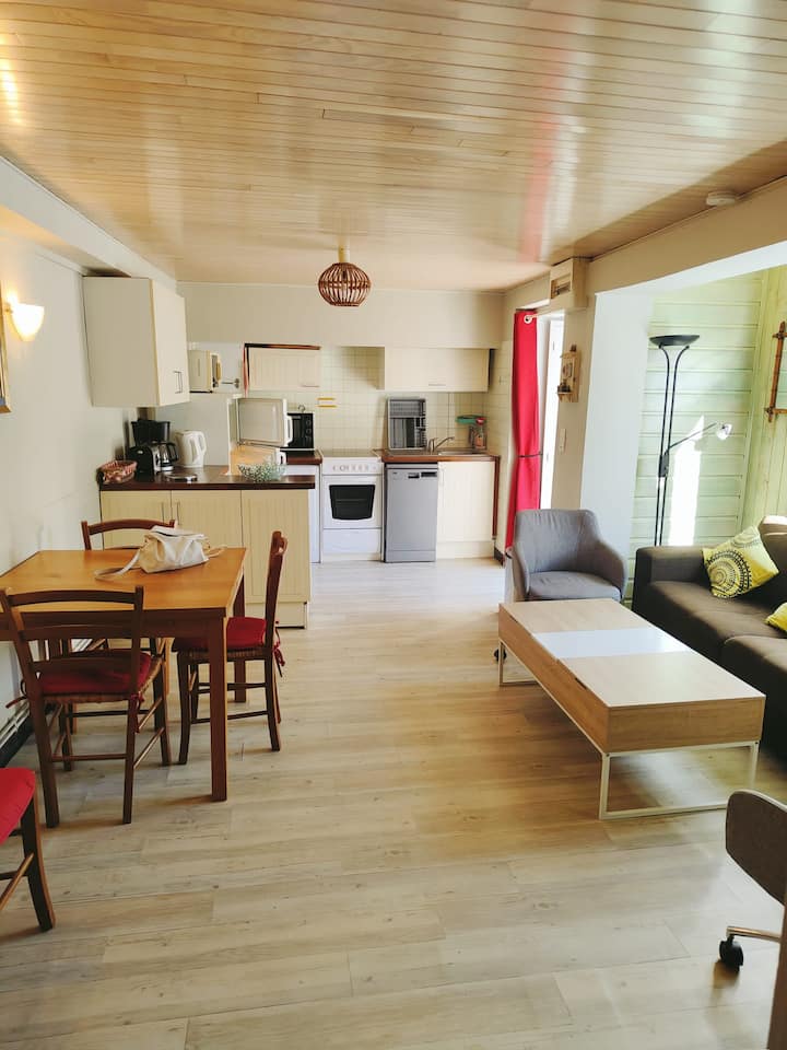 Maison Avec Jardin. - Bagnères-de-Luchon