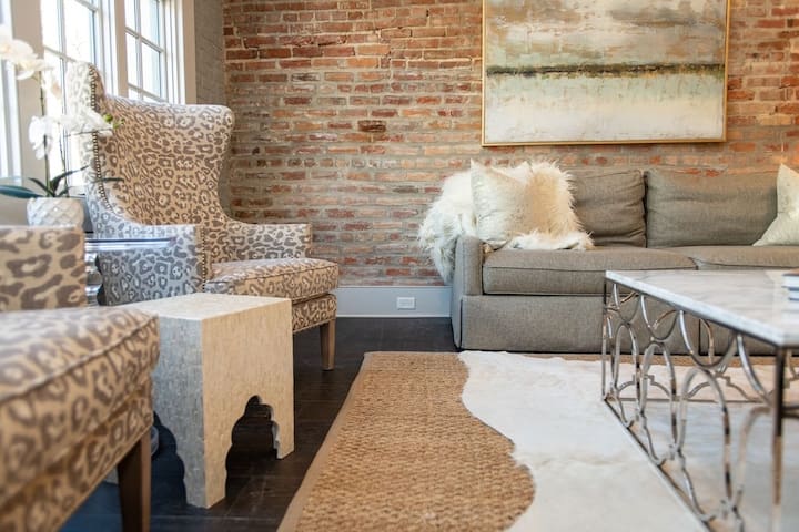 Chic Charming New Orleans Condo