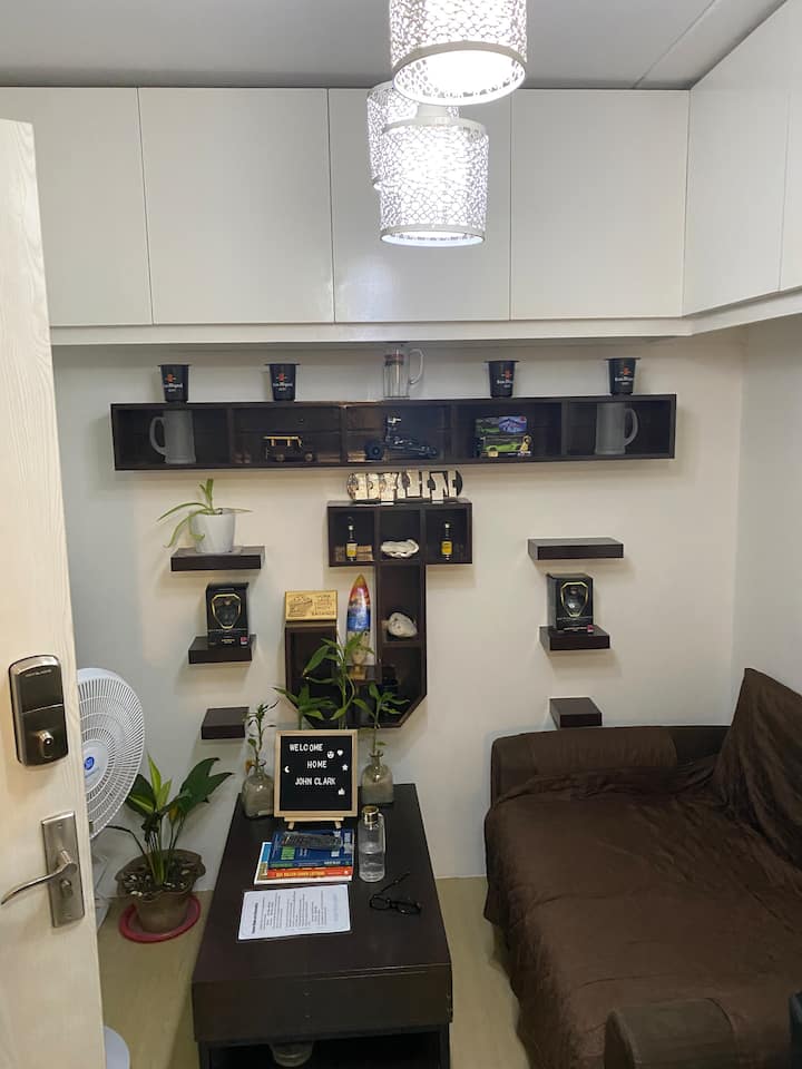relax and unwind
1BR condo unit for rent