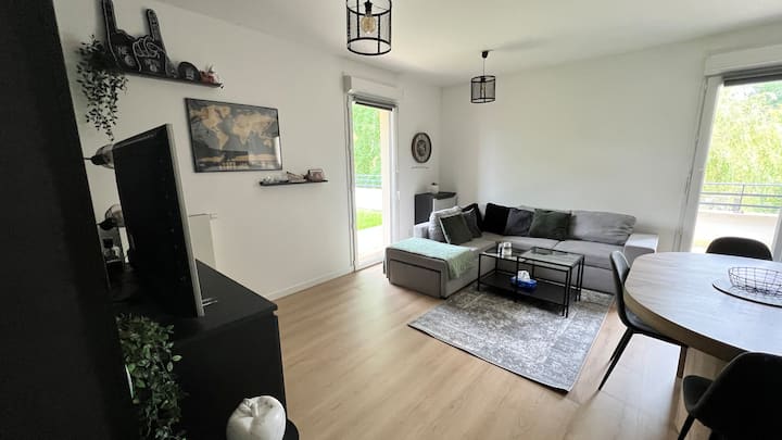 Appartement Calme, Vue Sur Le Canal, Près De Paris - Montigny-le-Bretonneux