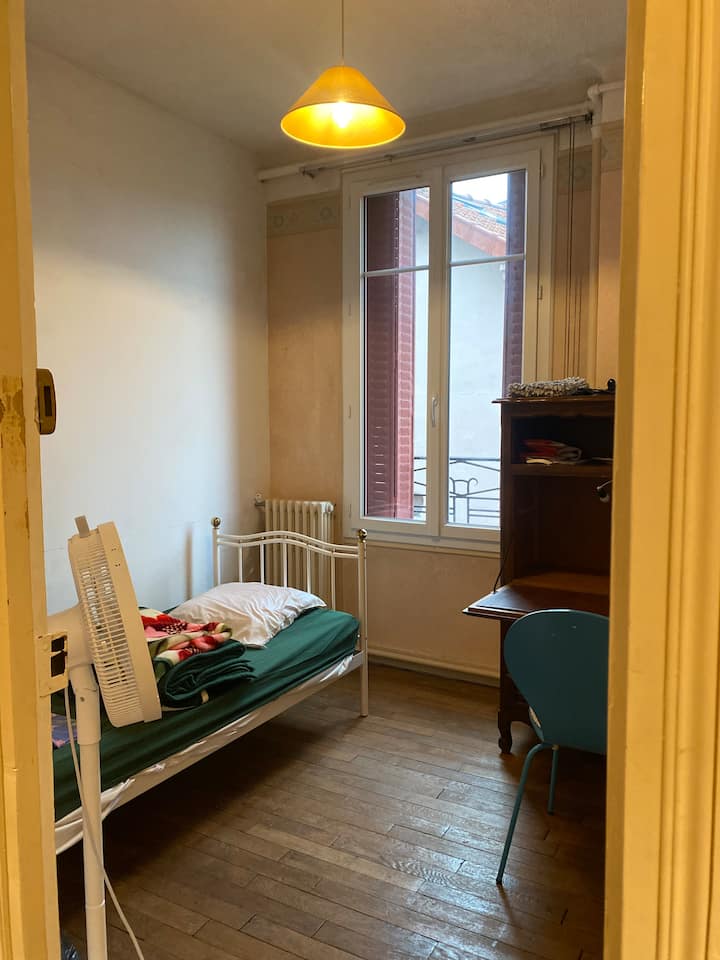 Chambre/salle De Bain Privative /Café/four - Cachan