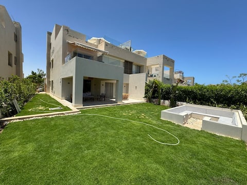 Hacienda Bay, Sidi Abdelrahman