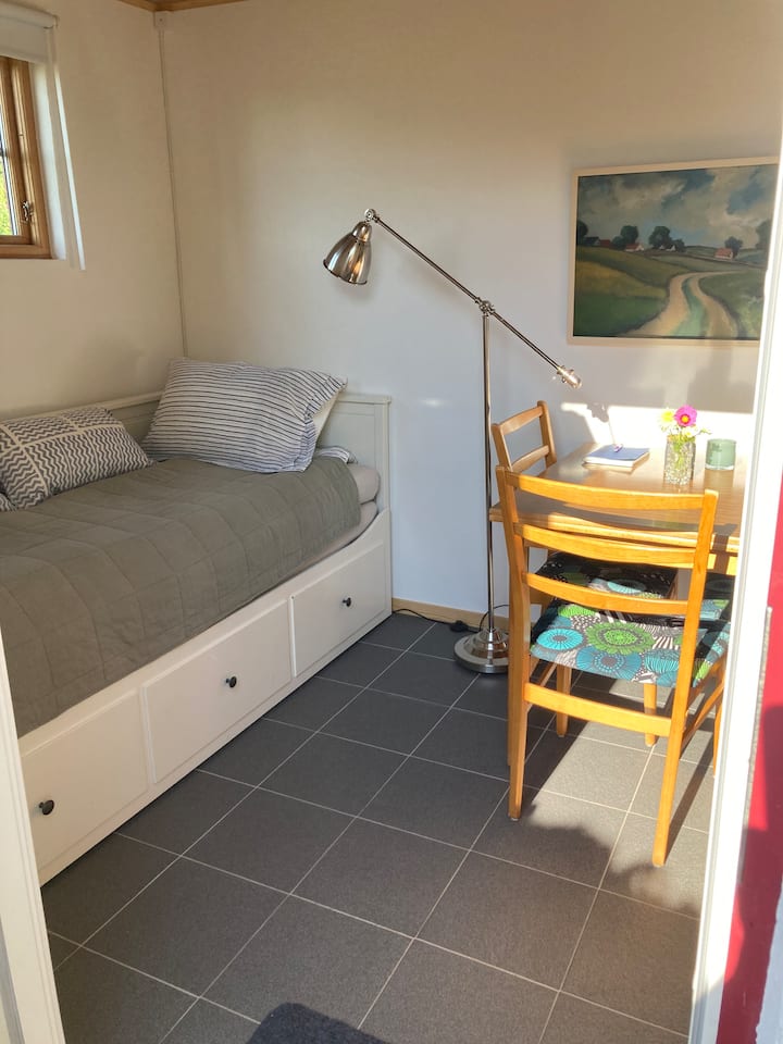 საძინებელი 1