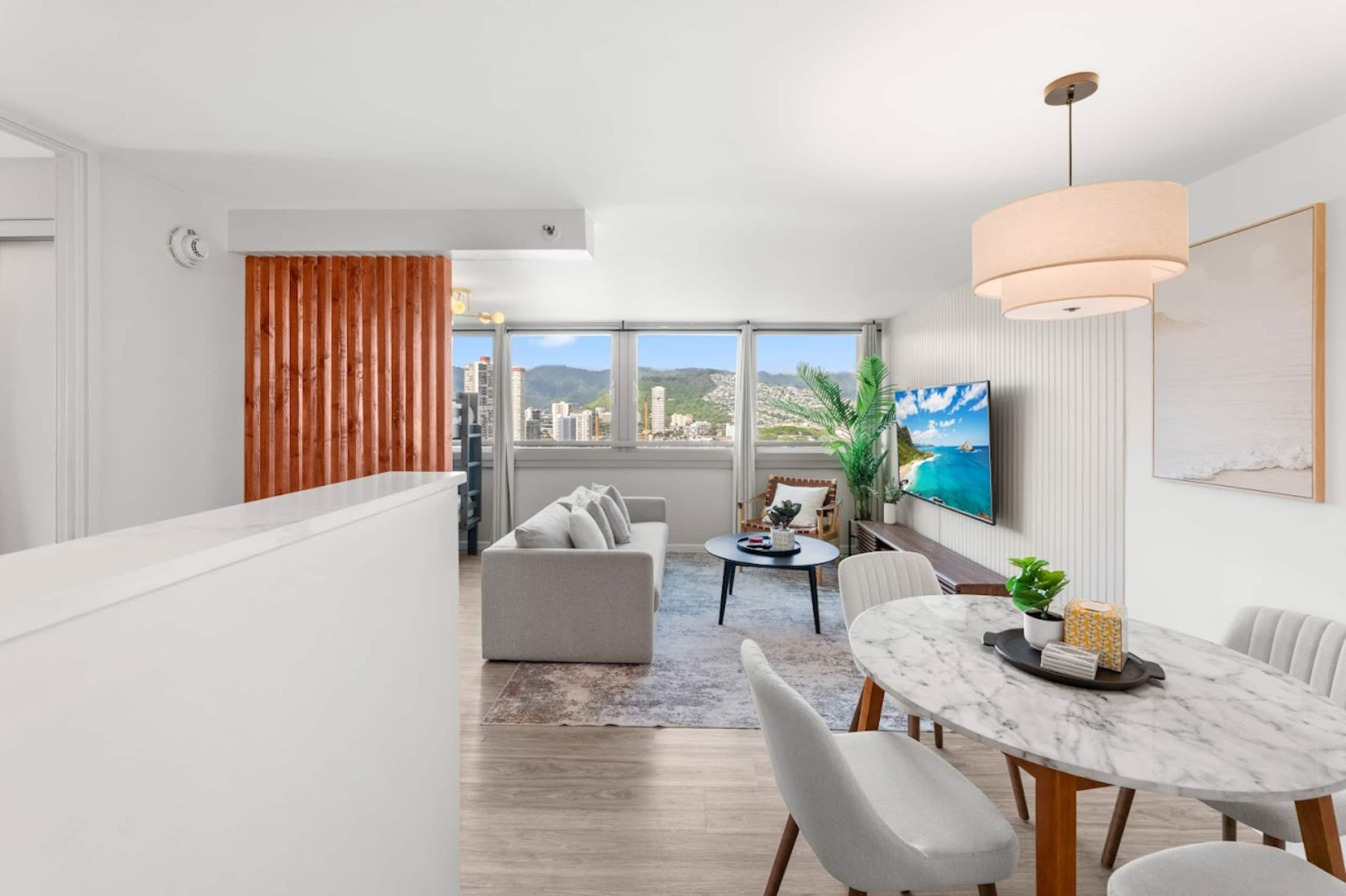 24F-Beautiful Family | Group 1-BR Condo - Waikiki! - Image 1