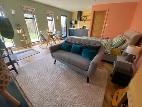 Top Airbnb: Studio in Epsom in Surrey