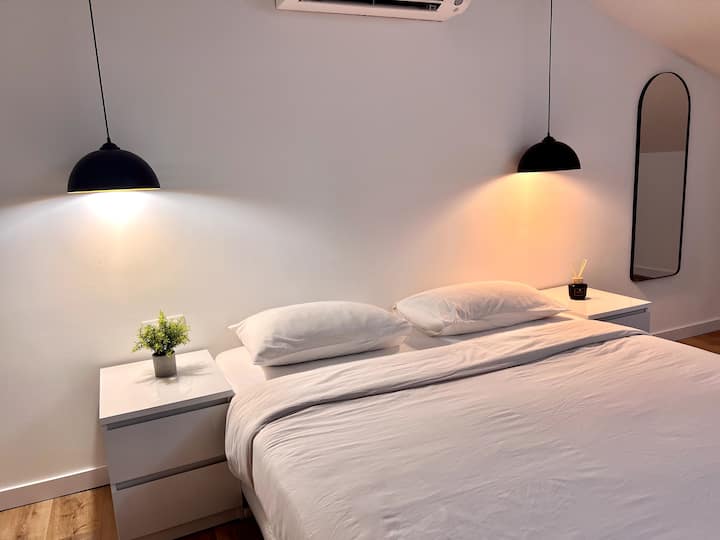 spálňa na poschodí 