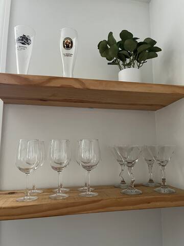 Trendy Luxury-2BR-Location-5 Star-Clean-Spacious gallery image 4