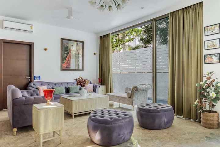 Living room image 2