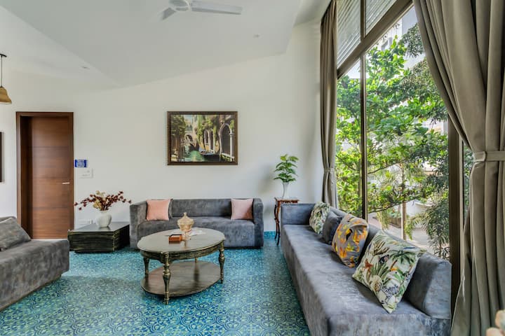 Living room image 9