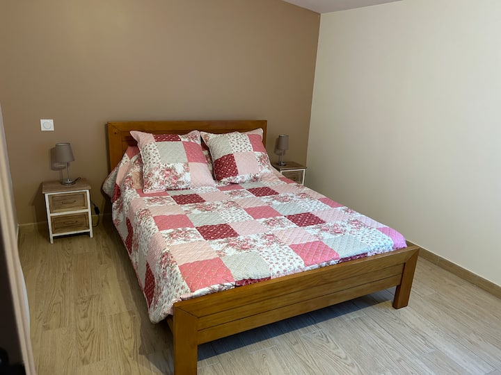 საძინებელი 1