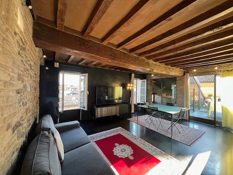 Exclusive Loft/Attic [center] Terrace+Jacuzzi
