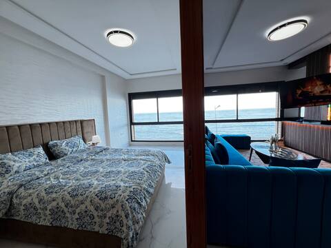 Spark of the Panoramic and Tranquil Sea