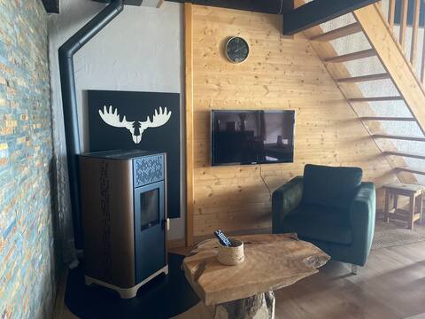 Propriété Airbnb réussie: The angles, terrace accommodation overlooking the lake, garage à Les Angles