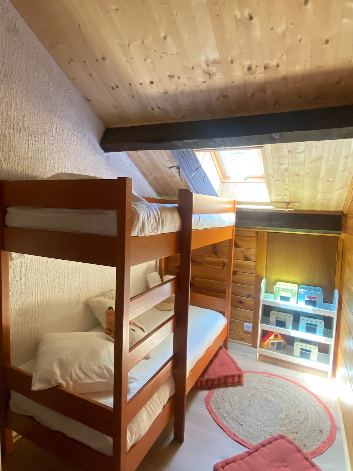 غرفة النوم 2