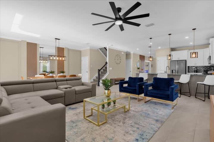 9 Bedrooms/ 5 Bathrooms/ Storey Lake (2742ow) - Kissimmee