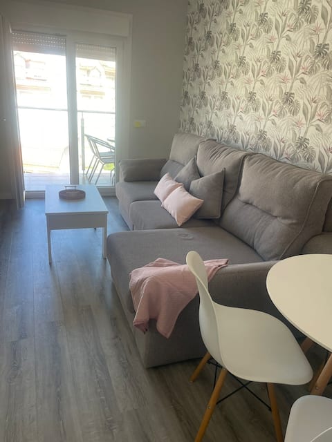 Top Airbnb: Beachfront apartment en Sanxenxo