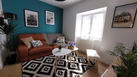 "Ty Kerzh" house on the pink granite coast