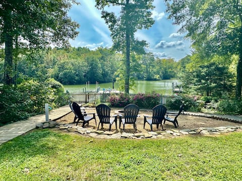 Waterfront Escape Pool Dock Kayaks Chesapeake Bay