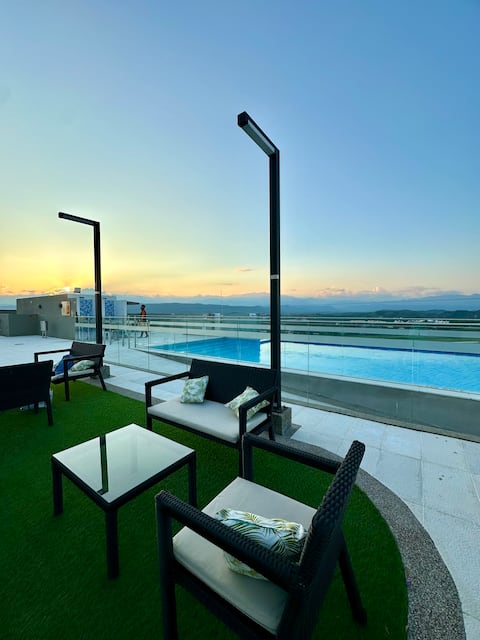 Apartment, air conditioning and hot water.