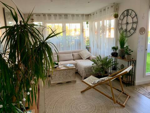 Annonce Airbnb populaire: Bright apartment in Blagnac. à Blagnac