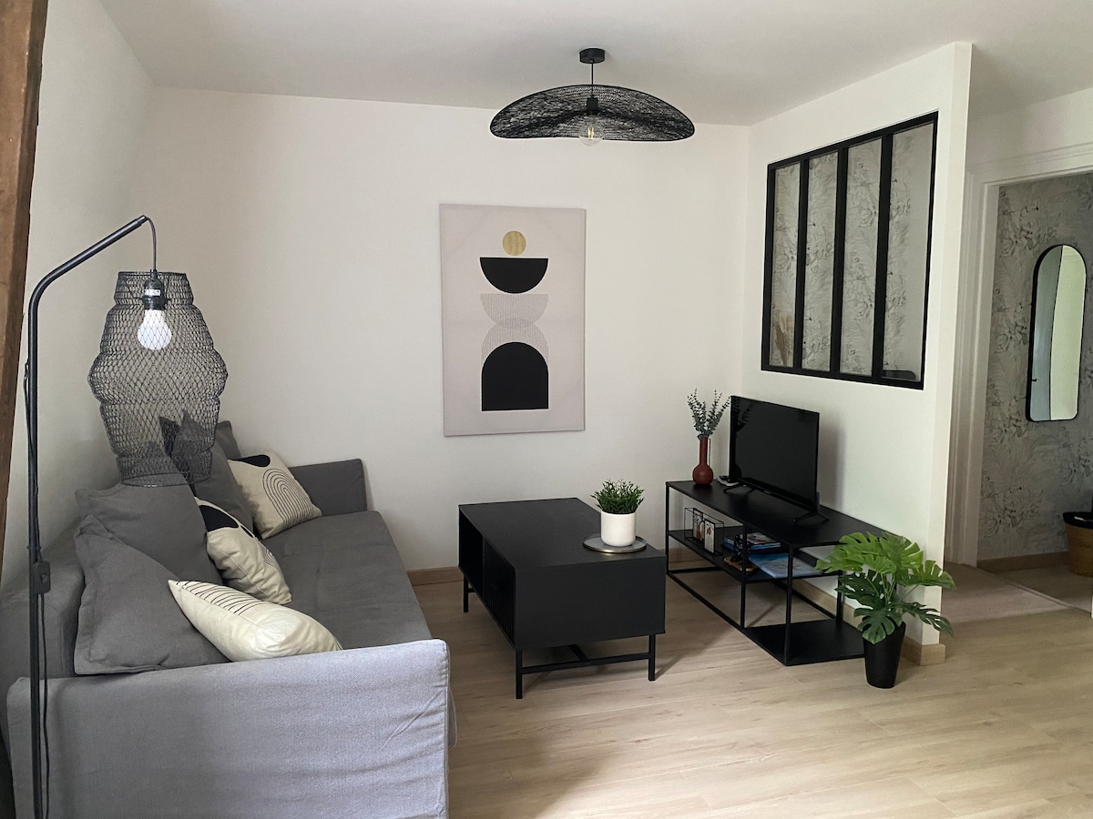 Proprietà Airbnb di successo: The Arches Workshop a Charleville Mézières