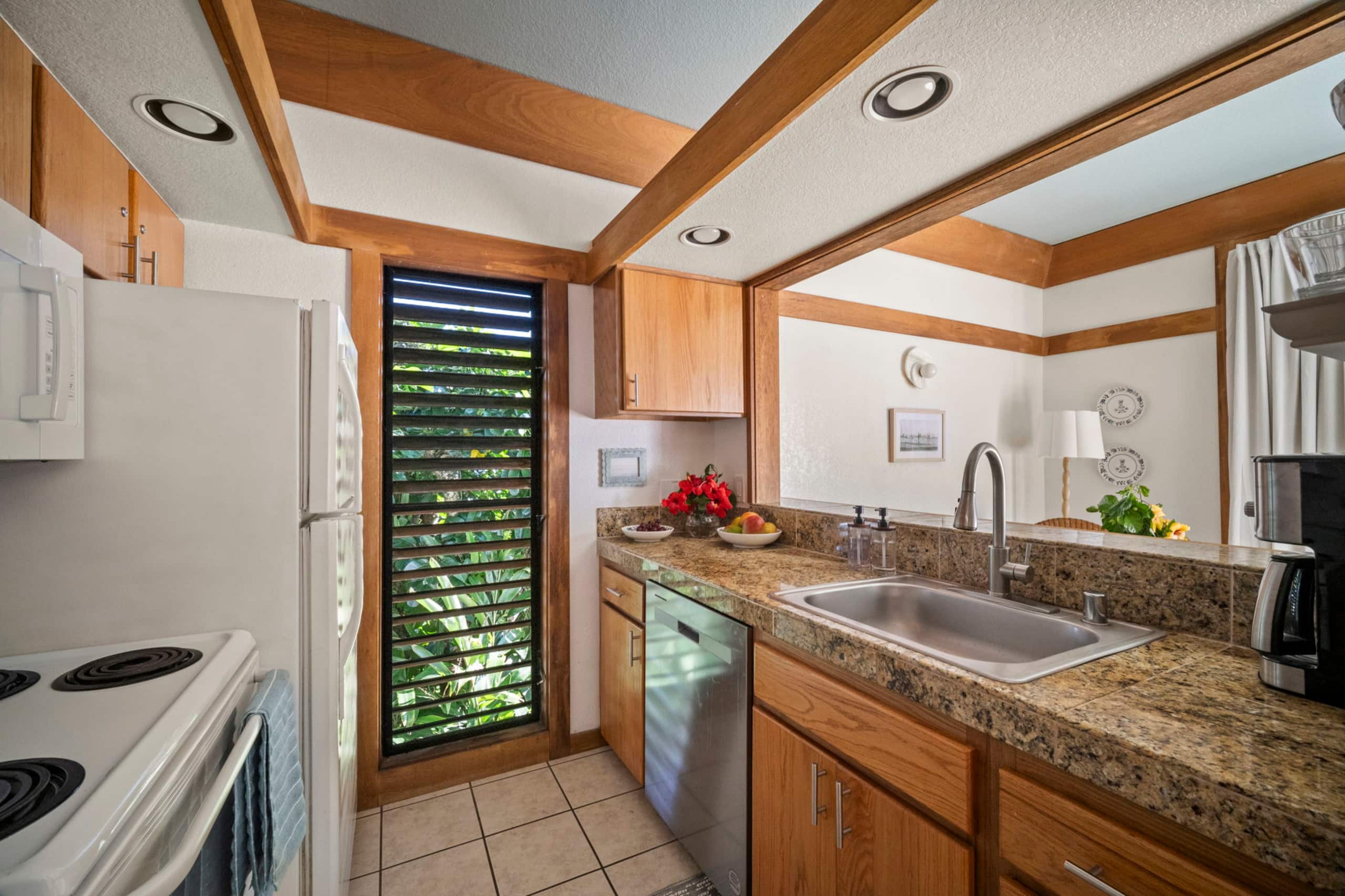 NEWLY Updated Kiahuna 1BR | A/C + Pool - Photo 7