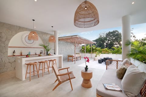 Luxury Villa Sugi Seminyak w/ breakfast & butler