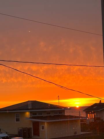 Spectacular water and sun views gallery image 3