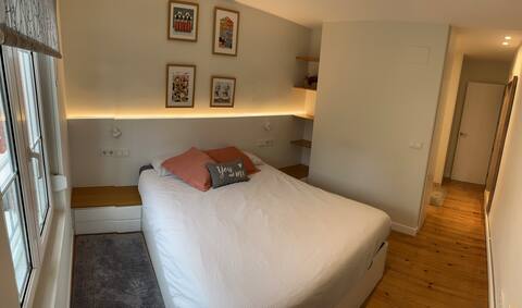 Entire house in the heart of Casco Viejo, garage included