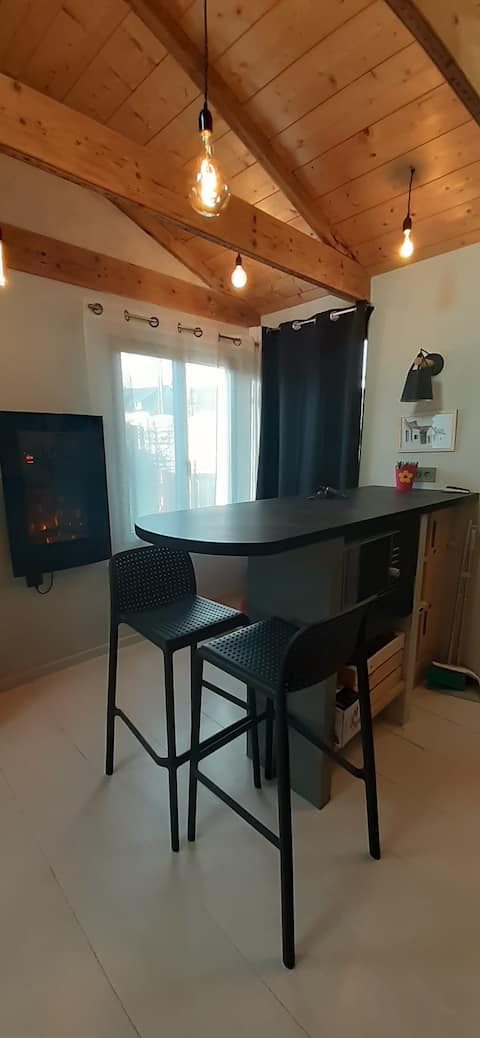 Top performing Airbnb: Small house in Crozon