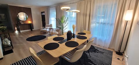 Lux Home near Ashton Gardens, Mall of GA, & Lake