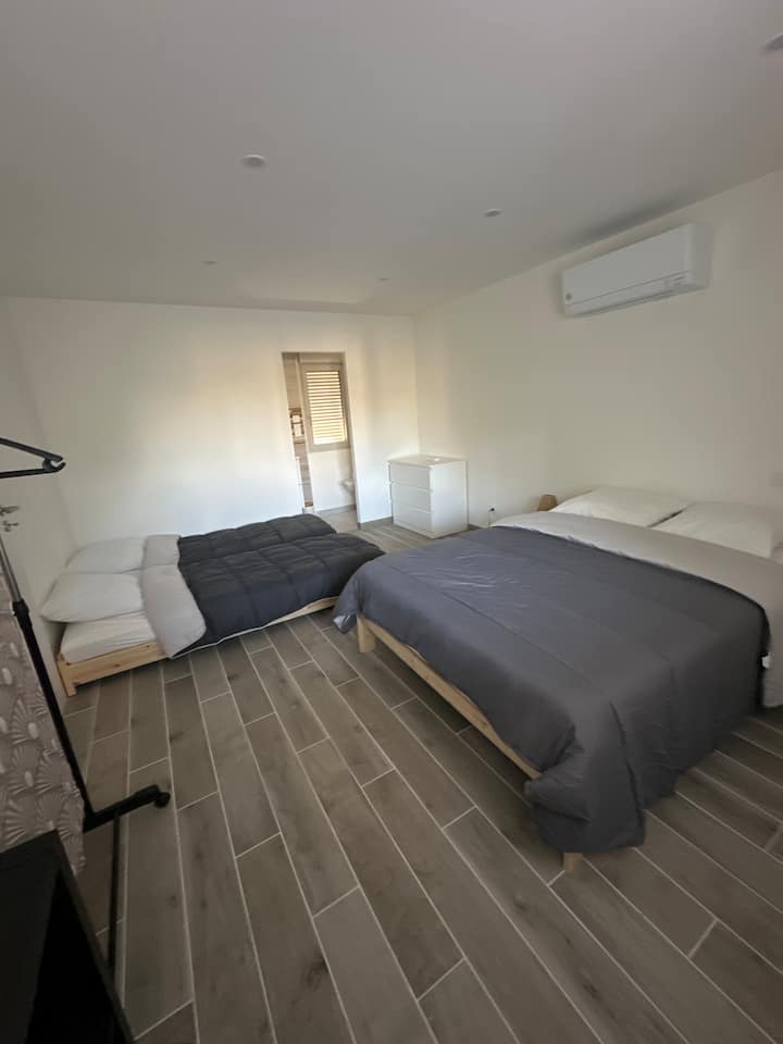 kitanda cha watu wawili 140x200
vitanda vya mtu mmoja 80x200