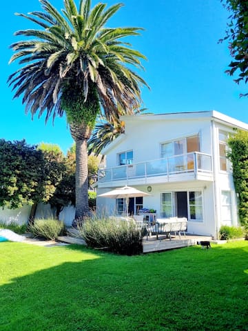 4 bedroom home in Newlands