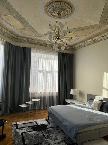 Beautiful and central art nouveau with AC gallery image 2