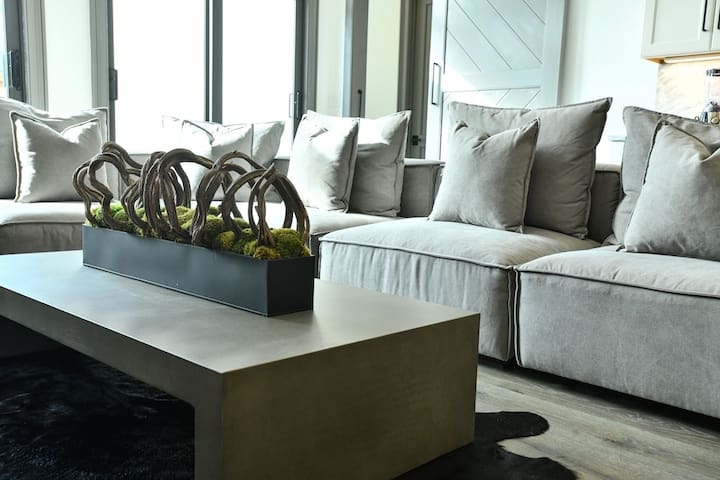 Modern Luxury in New Orleans CBD