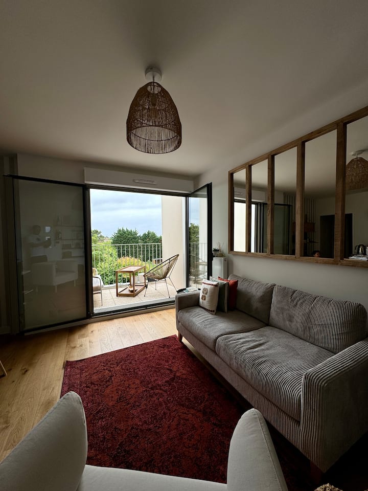Stylish Apt Near Forest & Lake - Rueil-Malmaison