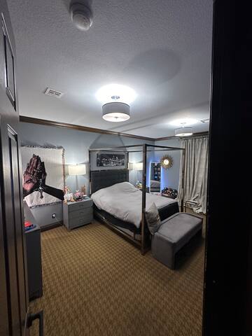 California Feel In LV Gated Community Pet Friendly gallery image 5