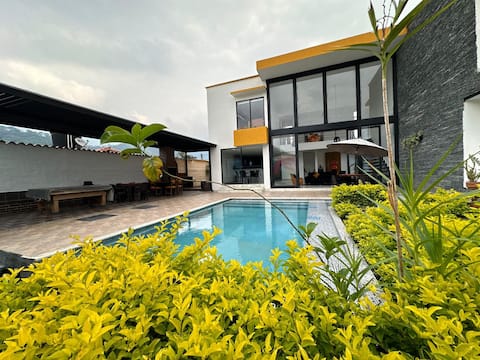 Successful Airbnb property: Beautiful house in Chinácota