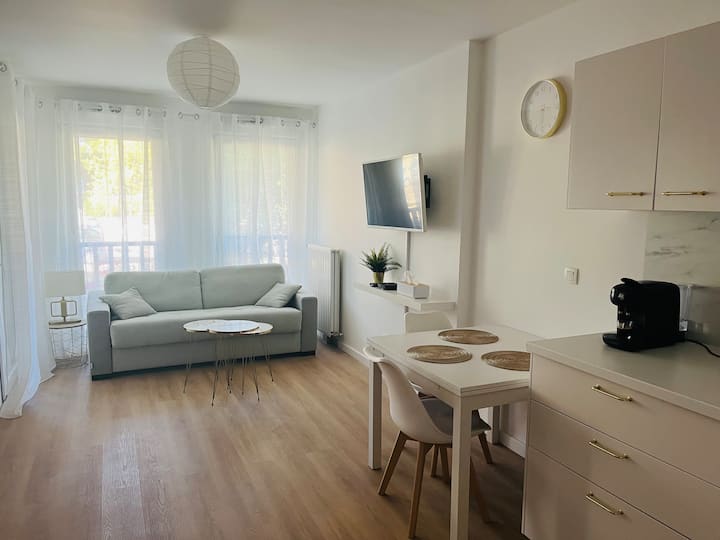 Studio Cosy Et éLégant, Aux Portes De Montpellier. - Juvignac