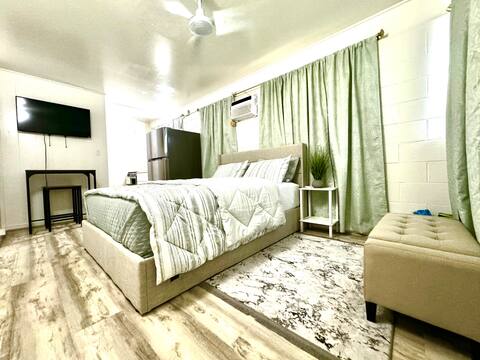 Room & Ride