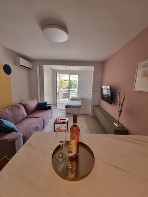 Top performing Airbnb: Petrovac modern apartment in Brežine