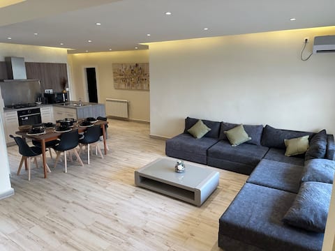 condominium f4